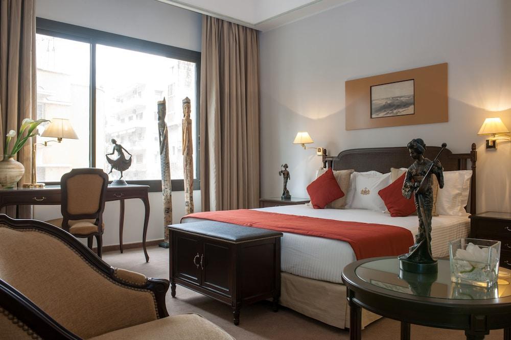 Le Bristol Hotel Beiroet Buitenkant foto