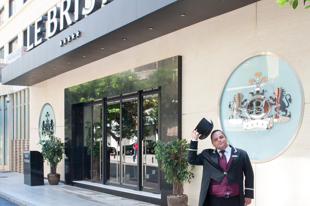 Le Bristol Hotel Beiroet Buitenkant foto